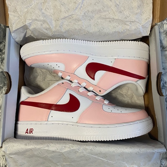Custom Valentine’s Air Force 1 red pink - Picture 7 of 7